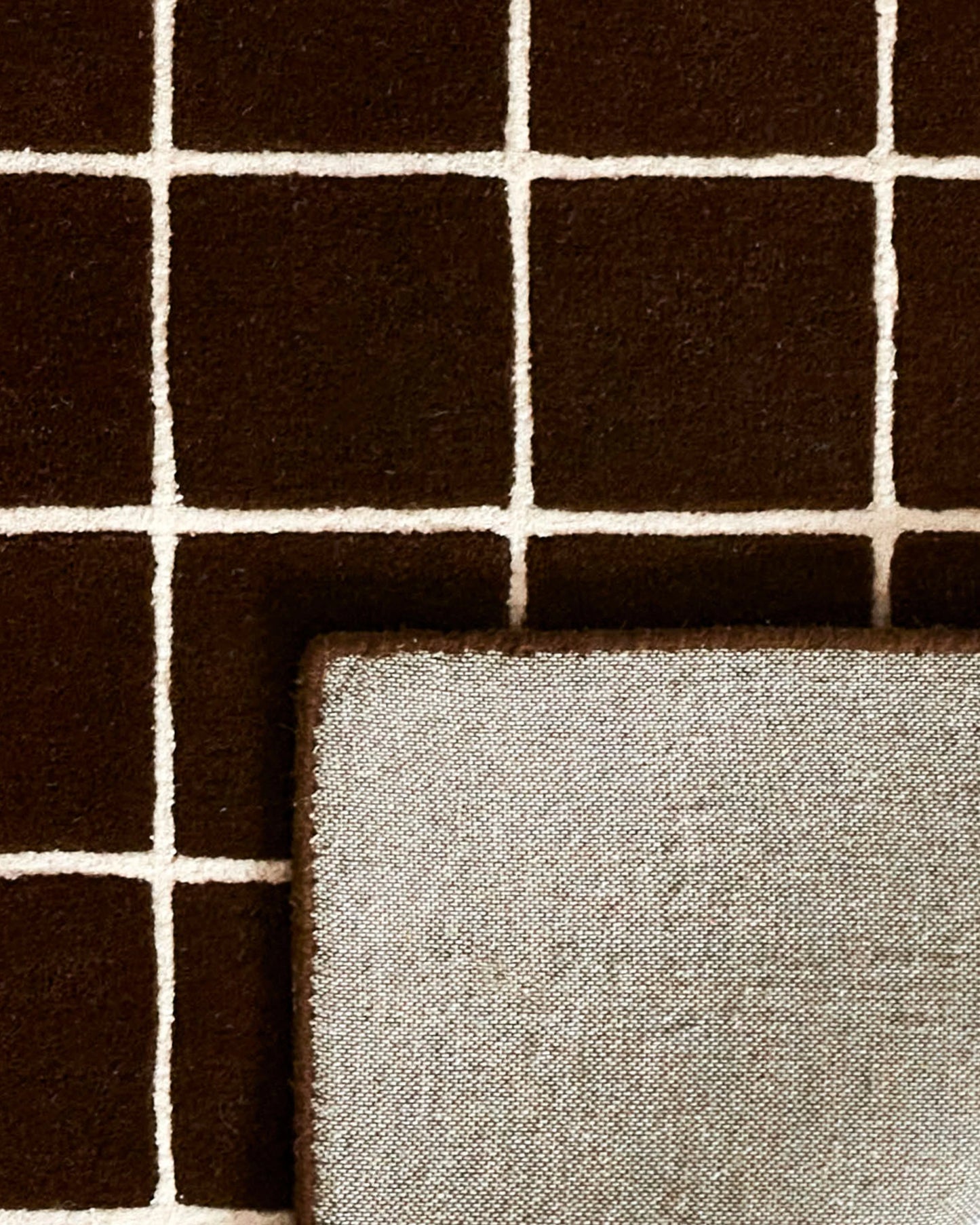 Bowie Wool Rug - 5' x 8' / Brown