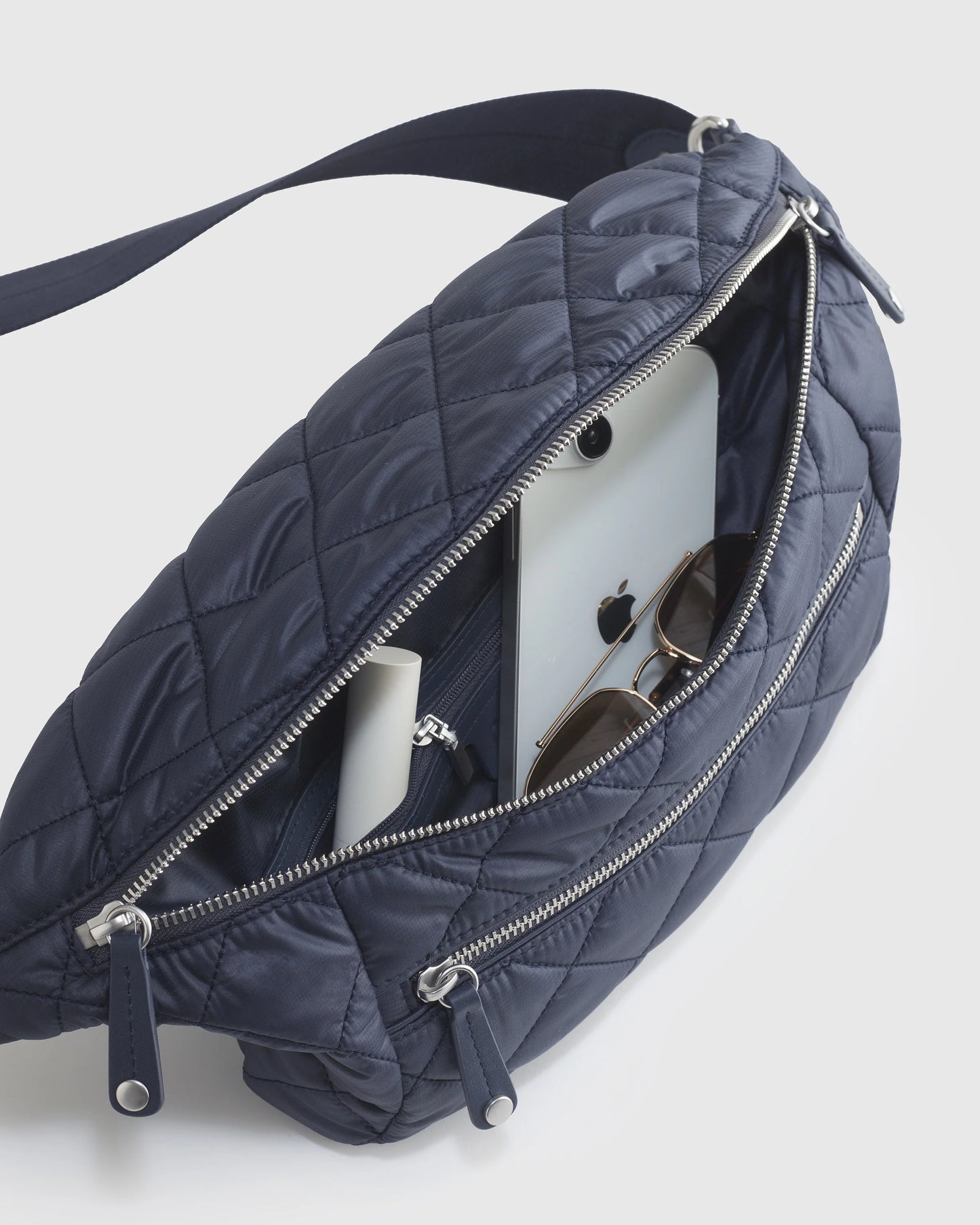 Transit Quilted Sling Bag - One Size / Black