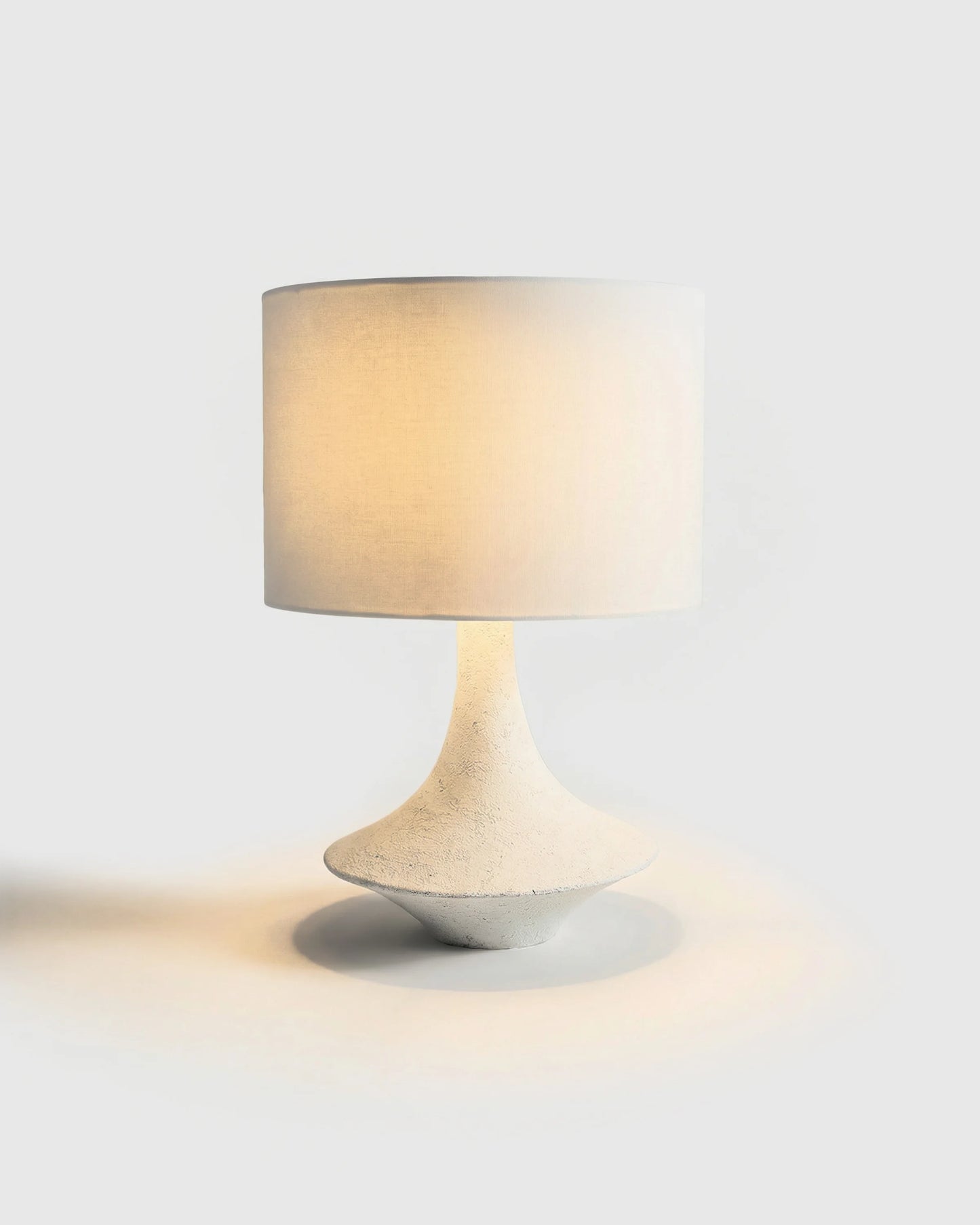 Sculptural Resin Table Lamp - One Size / Speckled White