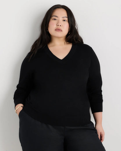 Lightweight Cotton Cashmere V-Neck Sweater - 1X / Black
