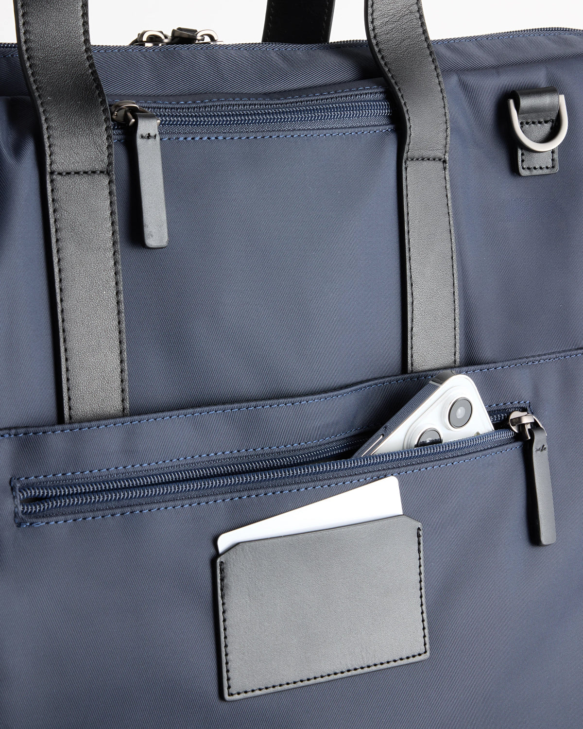 Voyage Nylon Garment Bag - One Size / Dark Green