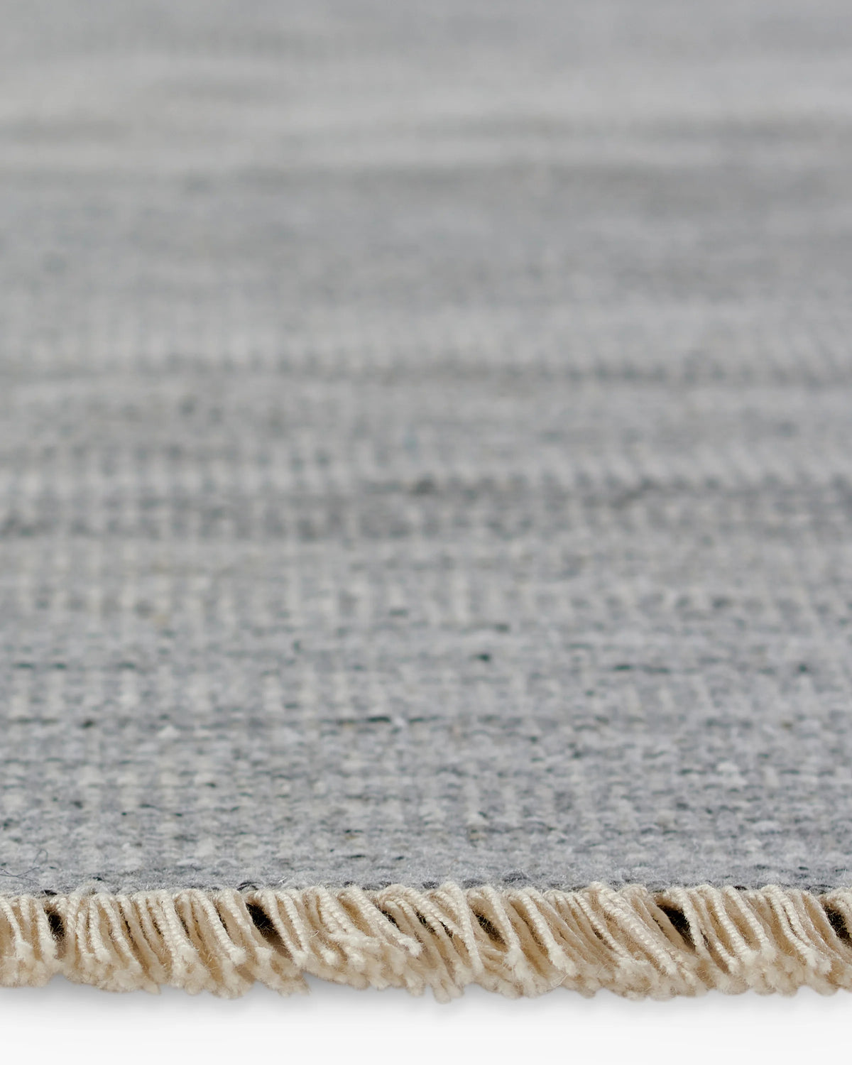 Sloane Indoor/Outdoor Rug - 5' x 8' / Silver
