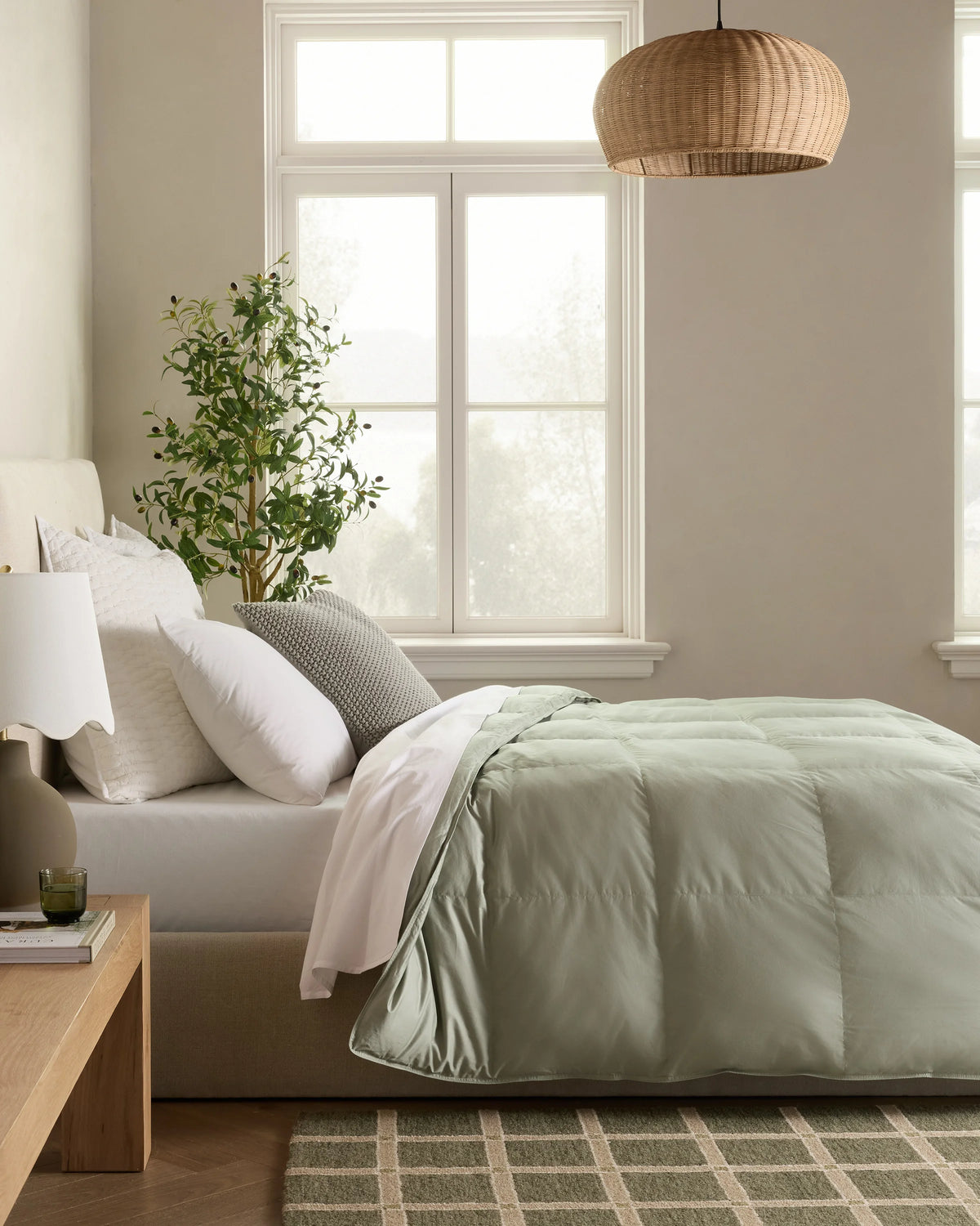 Premium Sateen Down Alternative Comforter - Twin / Sedona