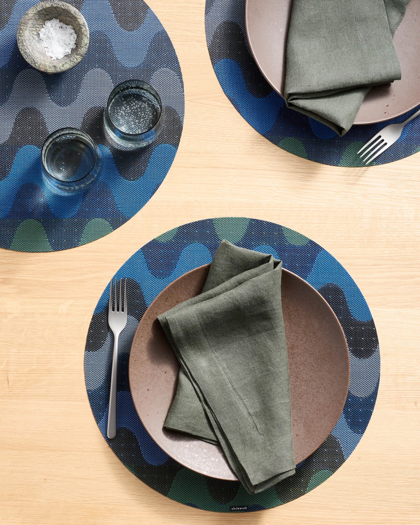 Wiggle Easy-Care Round Placemat, Set of 4 by Chilewich - One Size / Heatwave