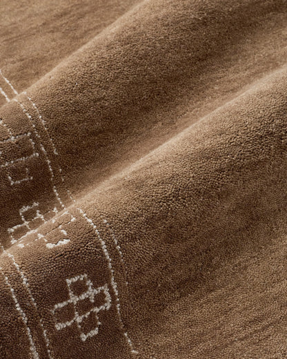 Gates Wool Rug - 3' x 5' / Brown