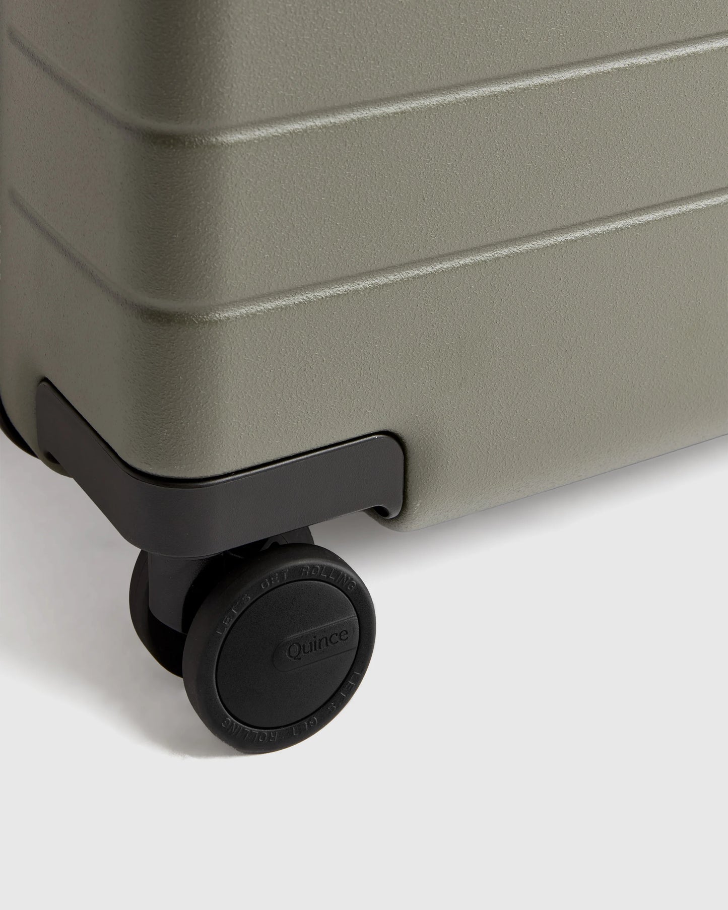 Medium Check-In Suitcase - One Size / Emerald Jungle