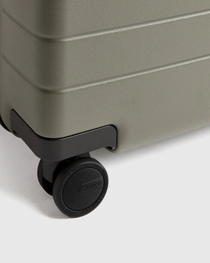 Medium Check-In Suitcase - One Size / Emerald Jungle