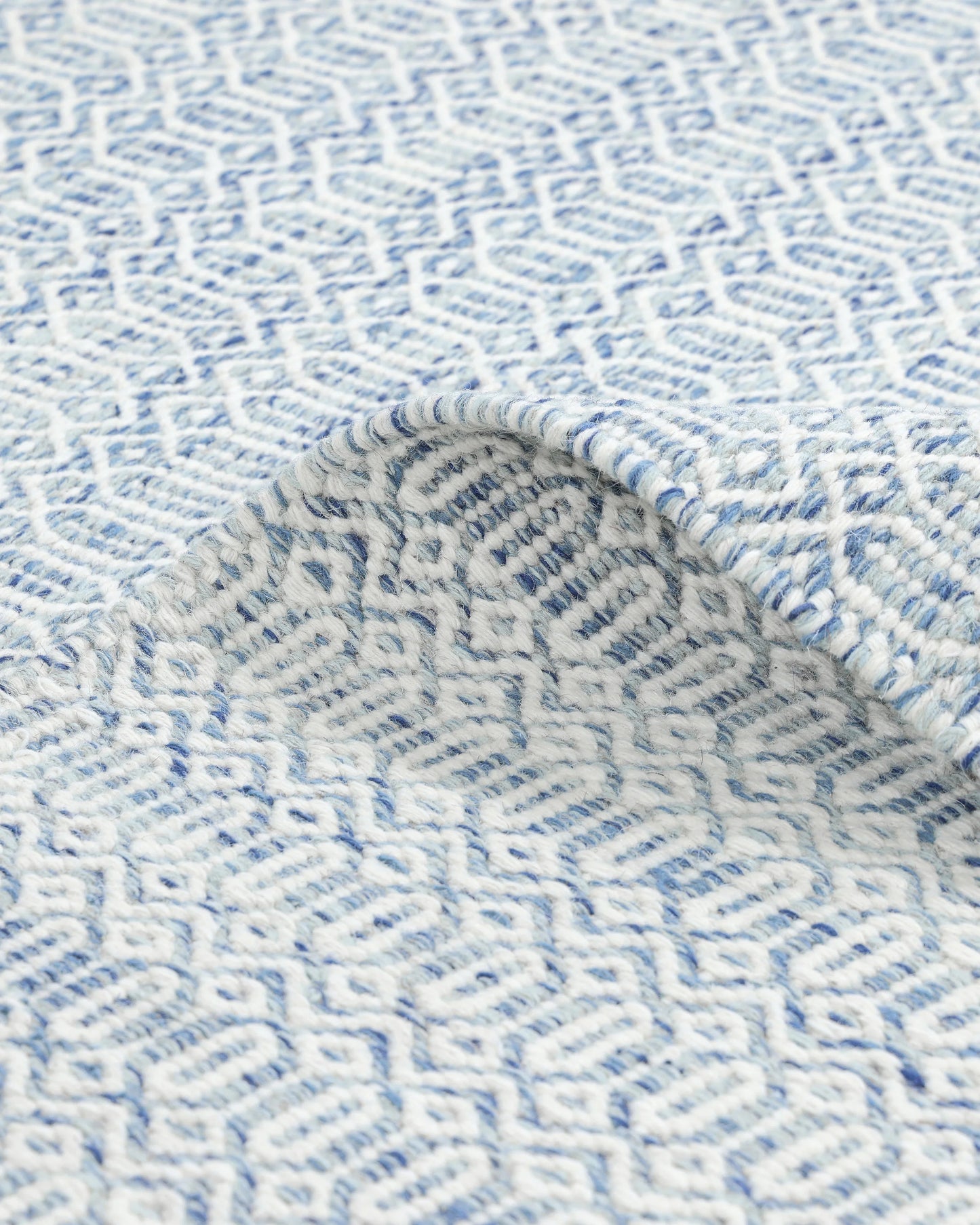 Vale Handwoven Wool Rug - 5' x 8' / Blue