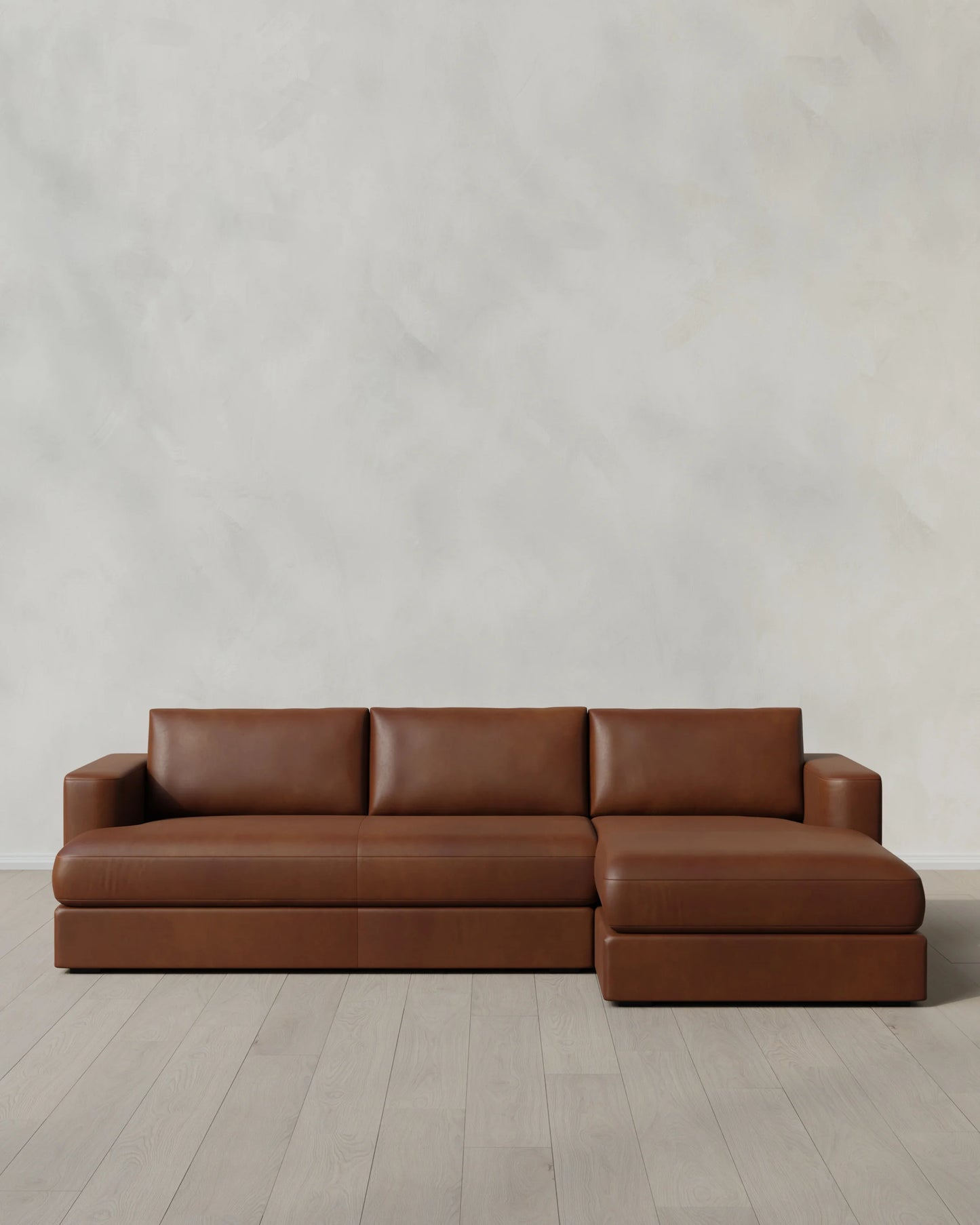 Sierra Curved Arm Chaise Sectional in Leather - Right Arm / Auburn